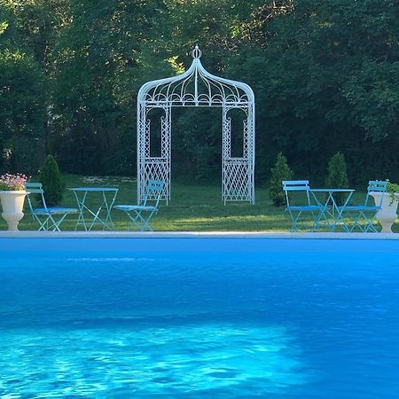 The Stables Gite At Chateau Mas De Pradie Hotel Foissac  Buitenkant foto